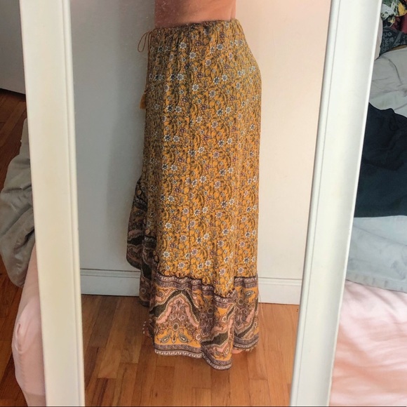 Mustard floral boho skirt - Picture 2 of 4